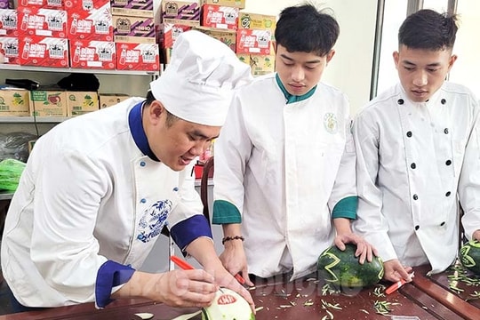 Thầy giáo dạy nghề có "bàn tay vàng"